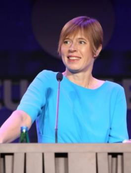 رئيسة استونيا والفلسطينيين 