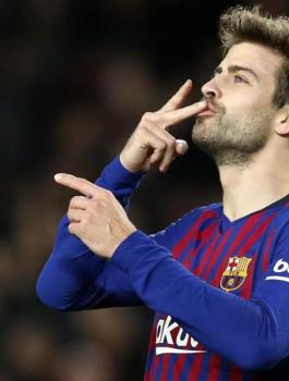 بيكيه وبرشلونة 