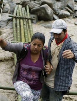 قتلى بانهيار  ارضي بكولومبيا