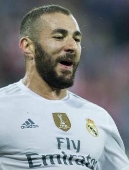 رحيل بنزيما عن ريال مدريد 