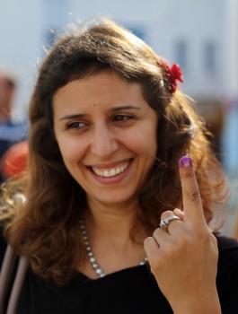 تونس تسمح للمرأة المسلمة بالزواج من غير المسلم