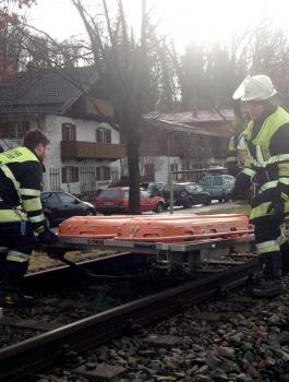 مقتل 5 أطفال وإصابة 19 آخرين باصطدام حافلة مدرسية بقطار جنوب فرنسا