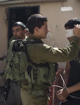 اعتقال فلسطينيين في الضفة الغربية 