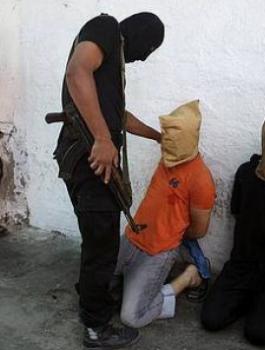 القبض على عملاء في غزة 