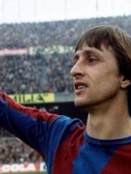 برشلونة يطلق اسم كرويف على أحد ملاعبه