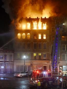 طفل 3 سنوات يتسبب بمقتل 12 شخصاً في نيويورك