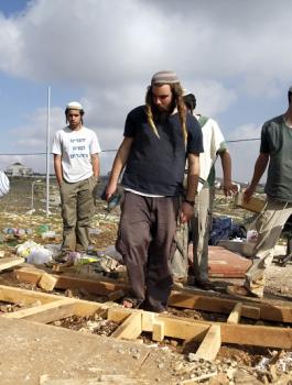 بؤرة استيطانية في بيتا جنوب نابلس 