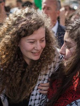 عهد التميمي ورمز فلسطين 