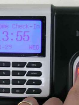 دوام الموظفيين غدا الاحد 