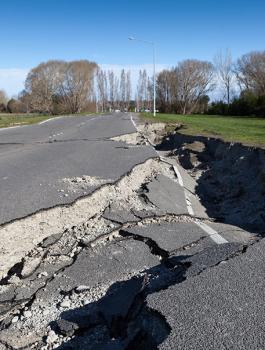 هزة ارضية تضرب فلسطين 