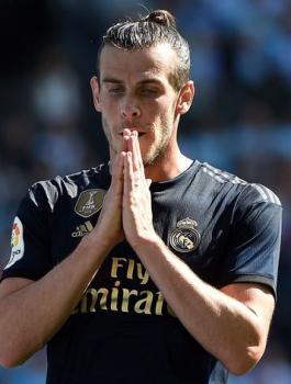 ريال مدريد وبرشلونة 