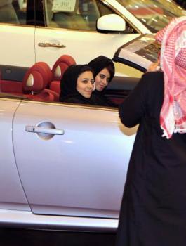 قيادة المرأة للسيارة في السعودية 