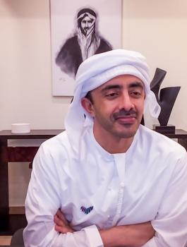 الامارات والشعب الفلسطيني 