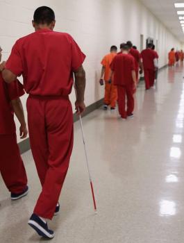 آية قرآنية دفعت أميركياً للعفو عن قاتل ابنه