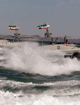 زوارق حربية ايرانية 