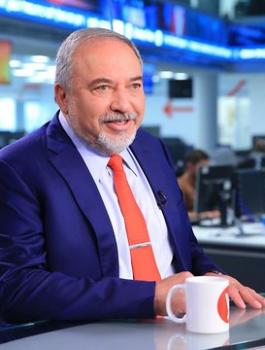 ليبرمان وحماس 