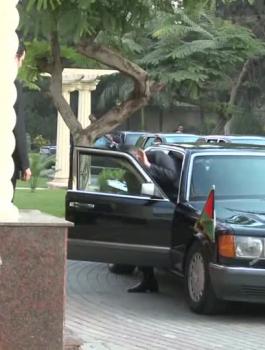 عزام الاحمد ورئيس المخابرات المصرية 