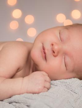 اطفال حديثي الولادة 