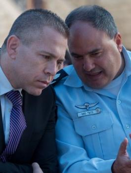 بناء حي يهودي في راس العامود 