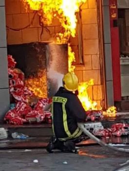 الدفاع المدني يطالب بلدية الخليل 