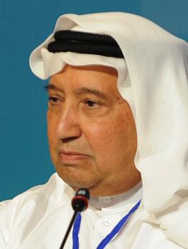 أكاديمي كويتي يصف خريجي جامعته بـ"الأغنام والأغبياء".. هكذا برَّر قوله