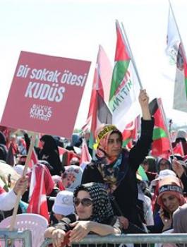 عشرات الآلاف يتظاهرون في إسطنبول نصرة لـ