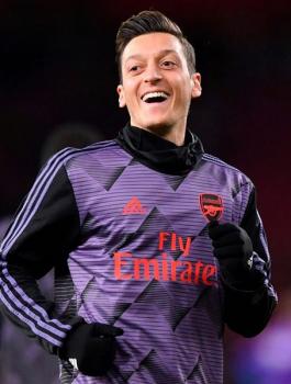 اوزيل ومسلمي الاويغور 