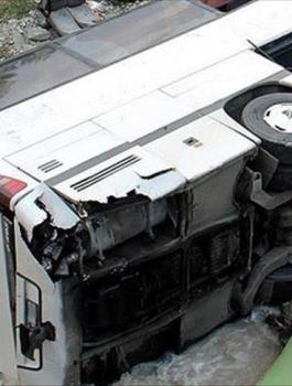 مصرع 13 باكستانيًا حرقًا في حادث مروري