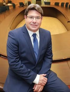 اصابة وزير التعاون الاقليمي الاسرائيلي بفيروس كورونا 