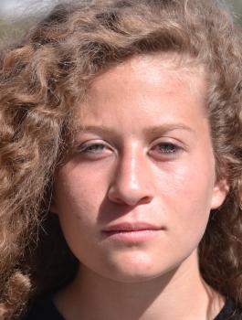 عهد التميمي عضو في المجلس الوطني الفلسطيني 