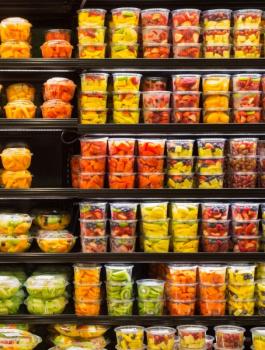 تناول الفواكه في الصباح الباكر 