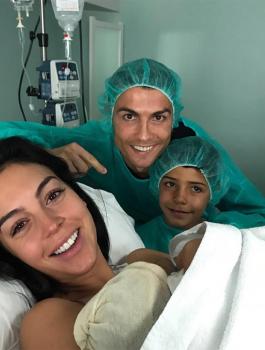 رونالدو وجورجينا 