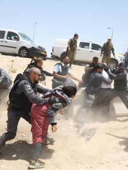 اصابات في قمع الاحتلال بالاغوار 