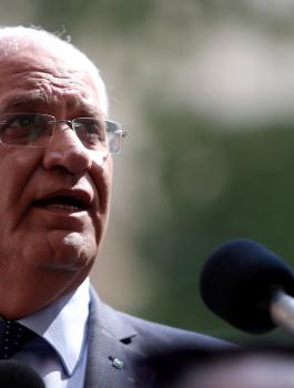 عريقات وحماس 