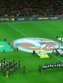 البرازيل وانجلترا في نهائي كأس العالم