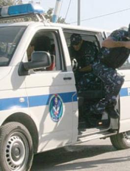 القبض على شخصين دسا مخدرات بمركبة في طولكرم