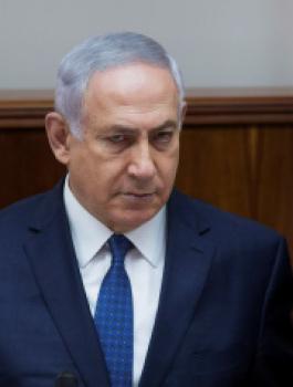 نتنياهو.. يواجه ضغوطاً لحل أزمة الحرم القدسي