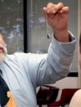 العلم يكشف أسرار التنويم المغناطيسي