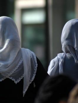 قاض طلق امراة من زوجها 