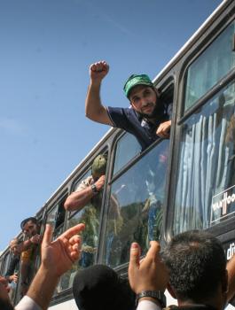 حماس تؤكد امتلاكها "أوراق قوة" في ملف تبادل الأسرى