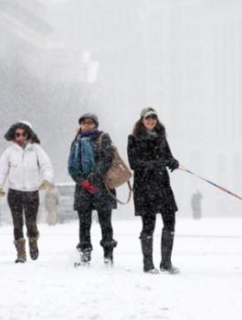 قتلى وجرحى في اميركا نتيجة الثلوج والصقيع 