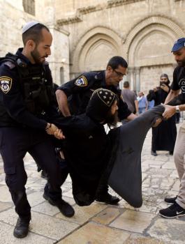 اعتقال راهب في القدس 