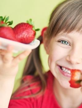 تناول الفاكهة 