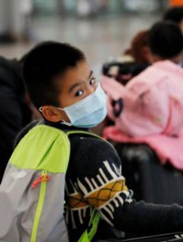 2020-01-29T170124Z_1803171908_RC2TPE9SN86S_RTRMADP_3_CHINA-HEALTH-HONGKONG_0