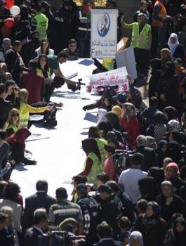 thumbs_b_c_ae2b532e6e4400baeafb772126046914