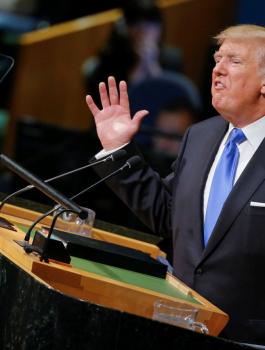 مترجم التلفزيون الإيراني يحرف خطاب ترامب!