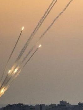 حماس واطلاق صواريخ على اسرائيل من غزة 