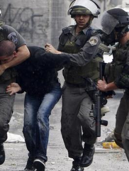 israeli-occupation-police-assaulted-on-wednesday-morning-two-guards-at-al-aqsa-mosque-compound