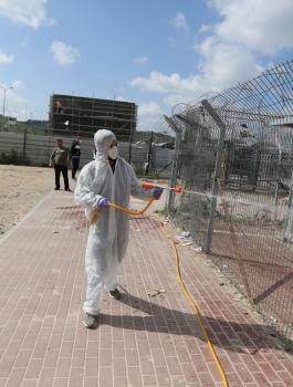 عودة العمال الفلسطينيين الى الضفة الغربية 