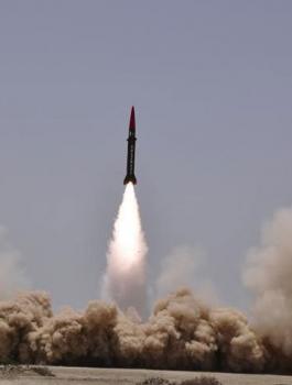 اسرائيل والترسانة العسكرية النووية 